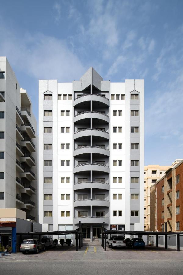 Code Housing Salmiya - Brand New-Family Only Apartment Kuwait City Exterior photo